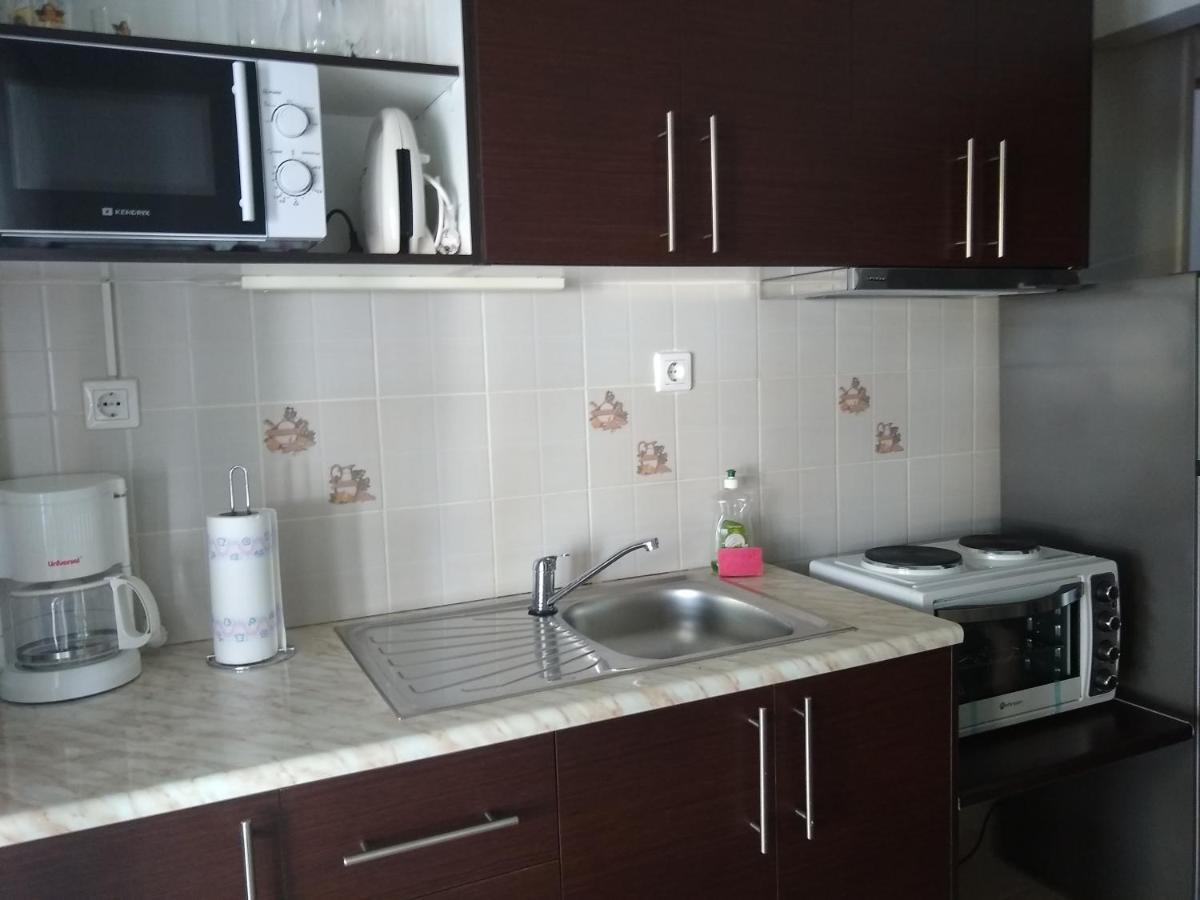 Acropolis Within 10 Minutes Walk! Classical Apartment And A Hostess At Your Side! 아테네 외부 사진