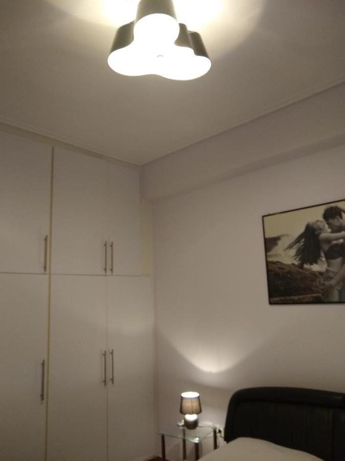 Acropolis Within 10 Minutes Walk! Classical Apartment And A Hostess At Your Side! 아테네 외부 사진