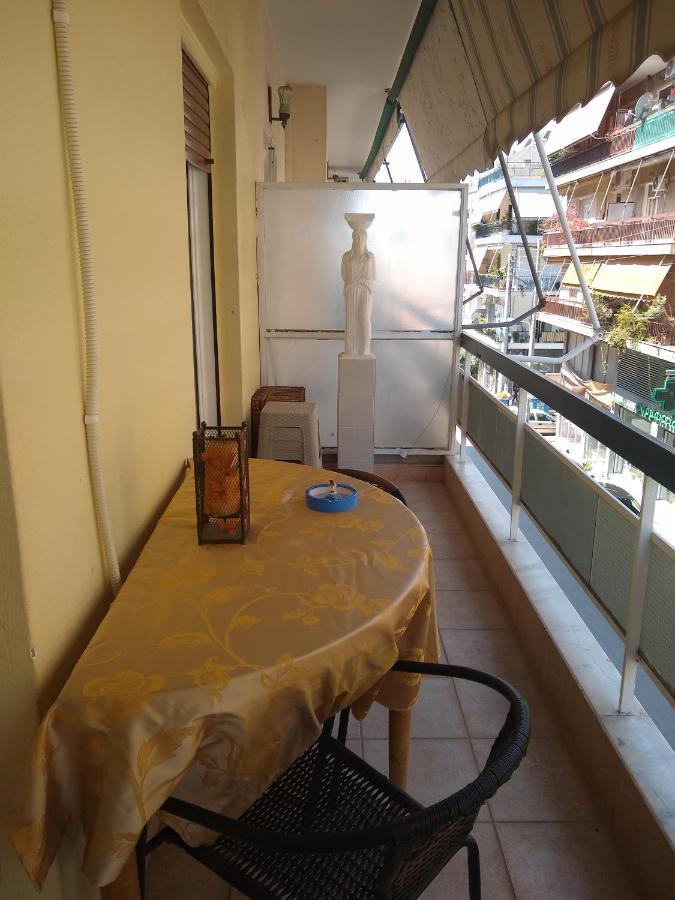Acropolis Within 10 Minutes Walk! Classical Apartment And A Hostess At Your Side! 아테네 외부 사진